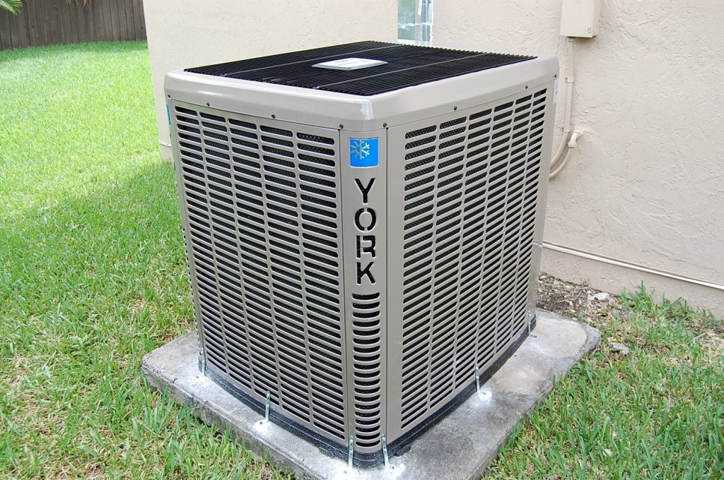 Six Ways to Maintain Your Air Conditioner Condenser This Fall